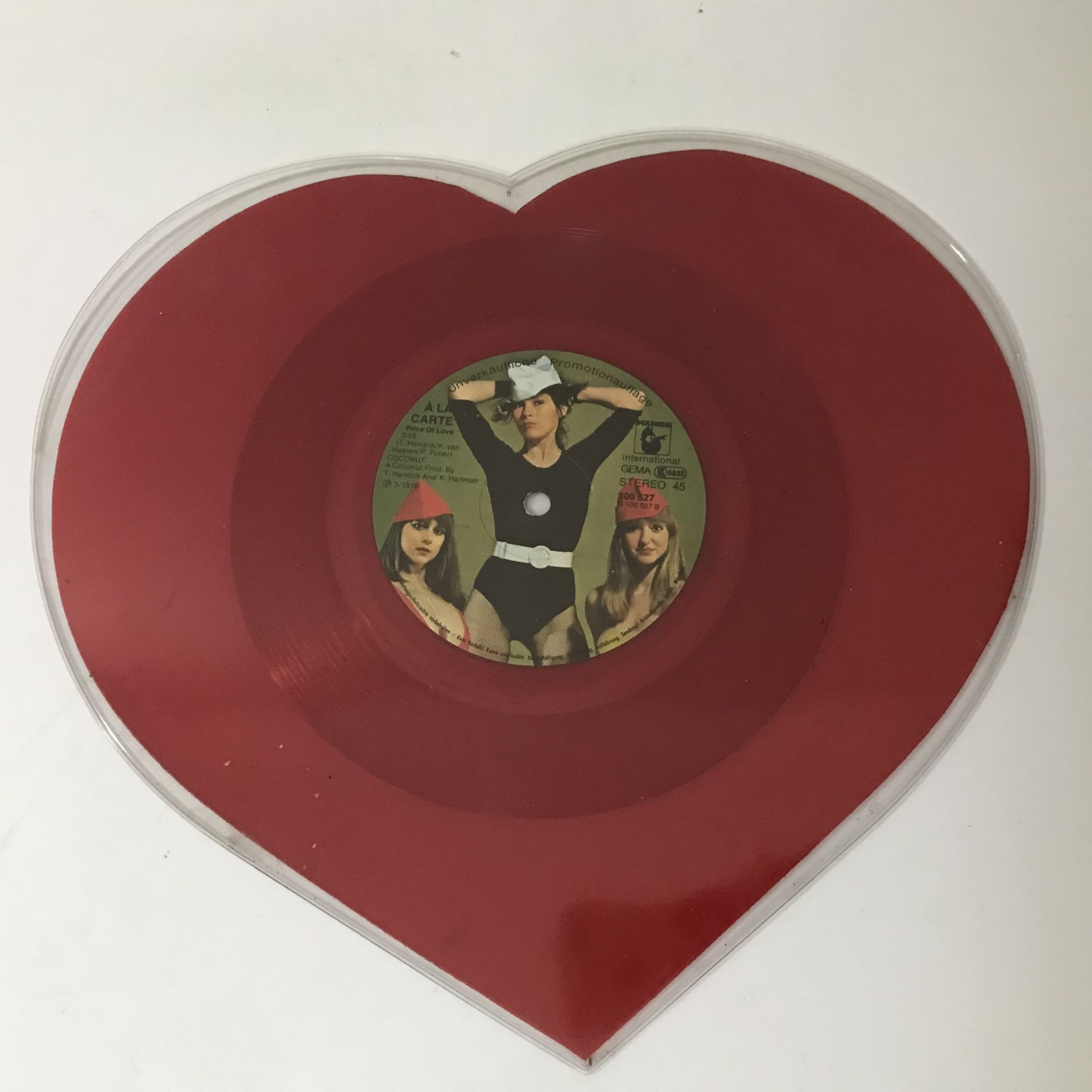 À La Carte – When The Boys Come Home (Kırmızı Renkli Kalp Şekilli Plak)