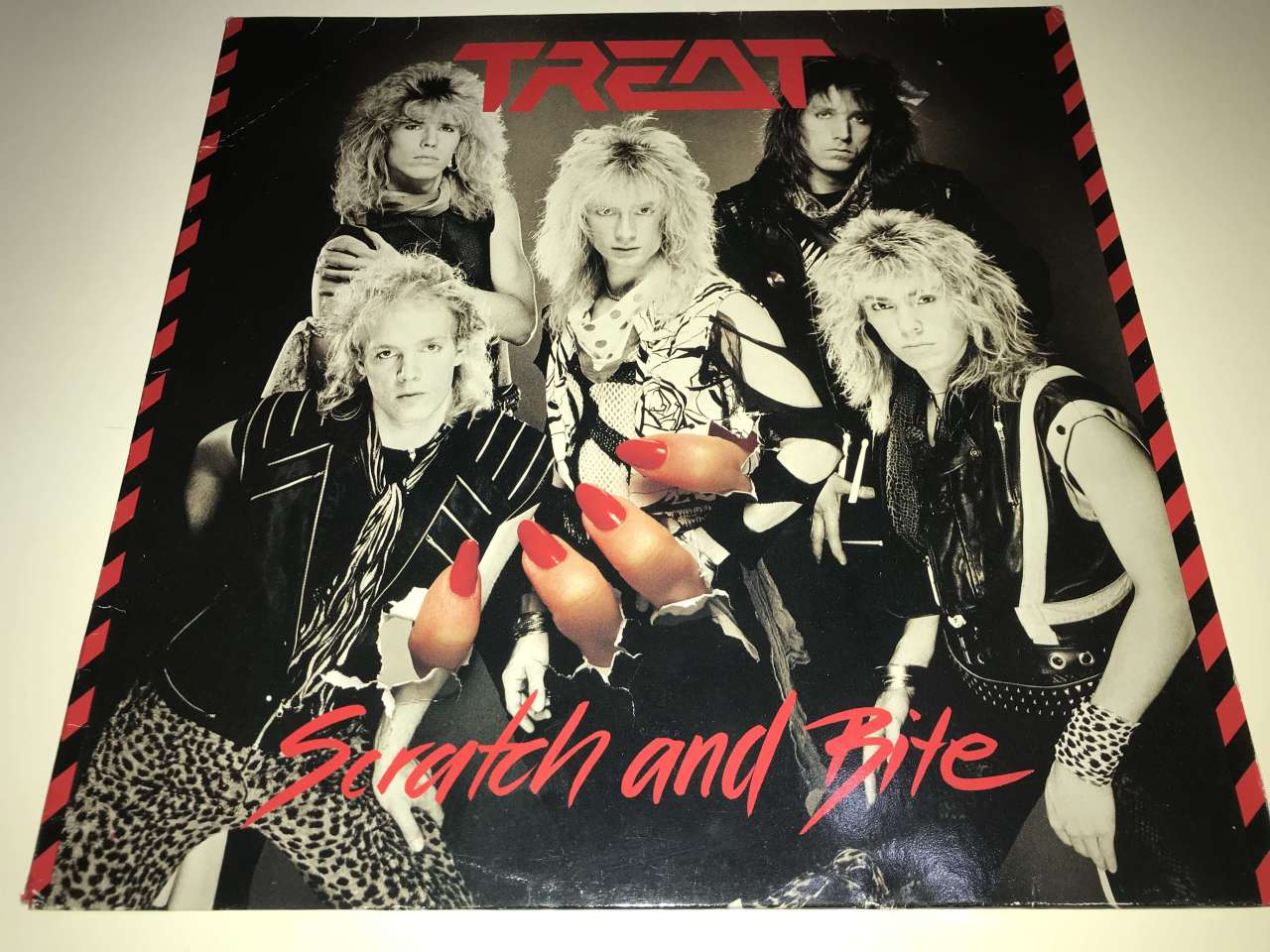 Treat ‎– Scratch And Bite