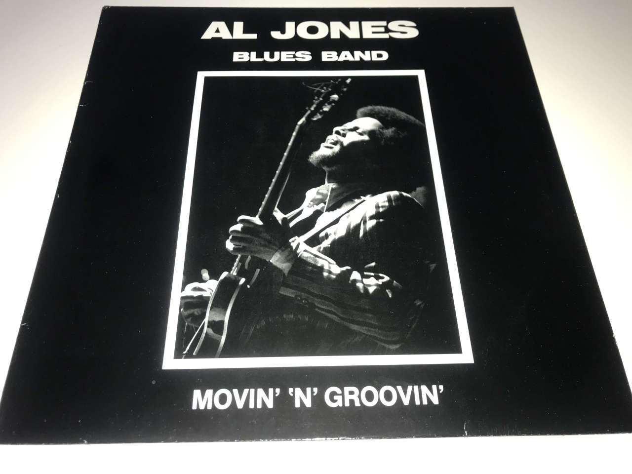 Al Jones Blues Band – Movin' 'N' Groovin'