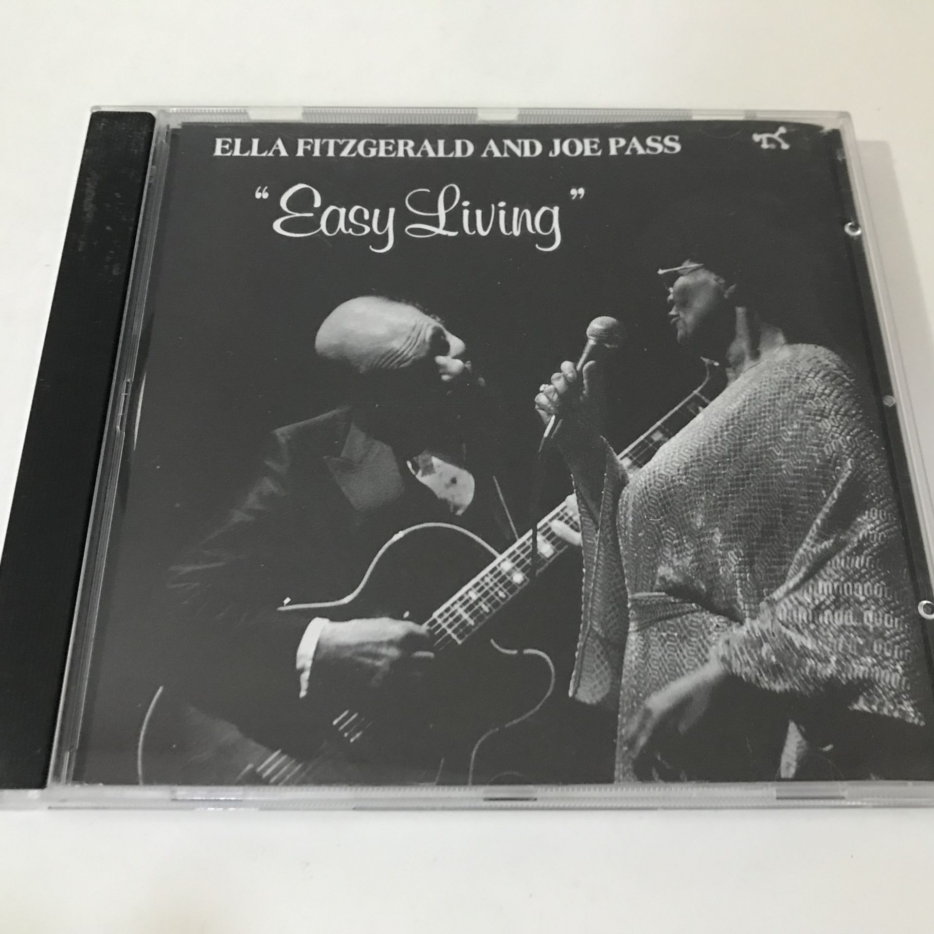 Ella Fitzgerald And Joe Pass – ''Easy Living''