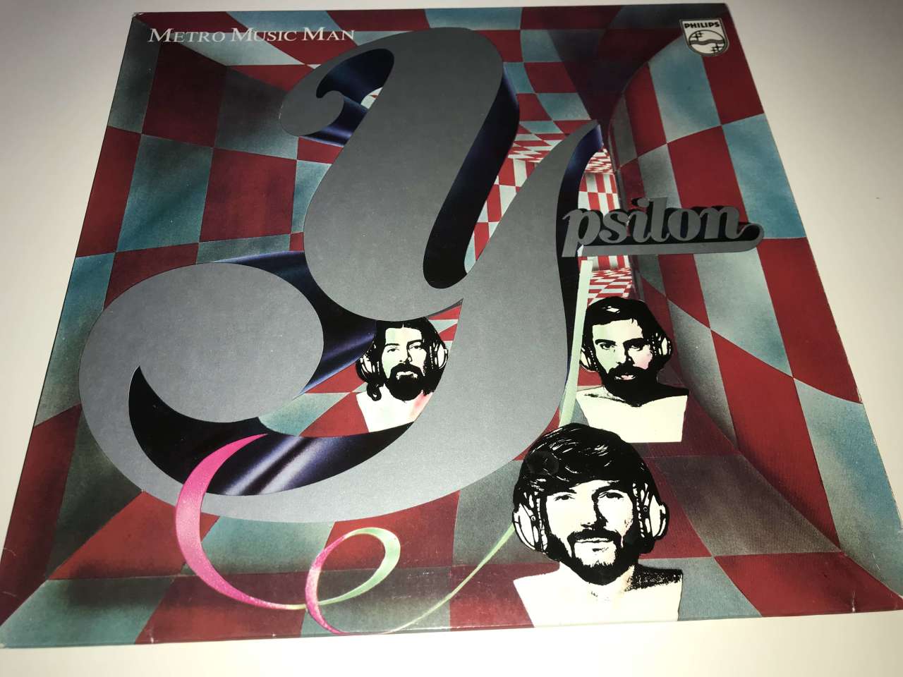 Ypsilon – Metro Music Man