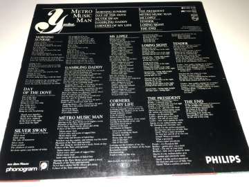 Ypsilon – Metro Music Man