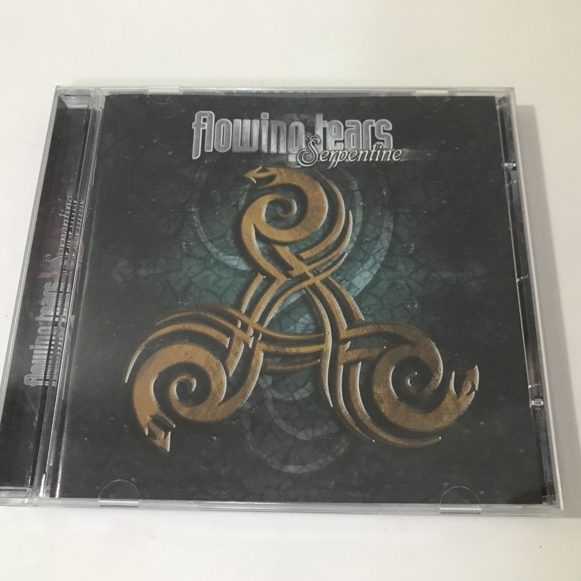 Flowing Tears – Serpentine