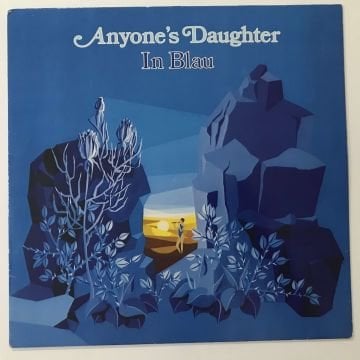 Anyone's Daughter – In Blau