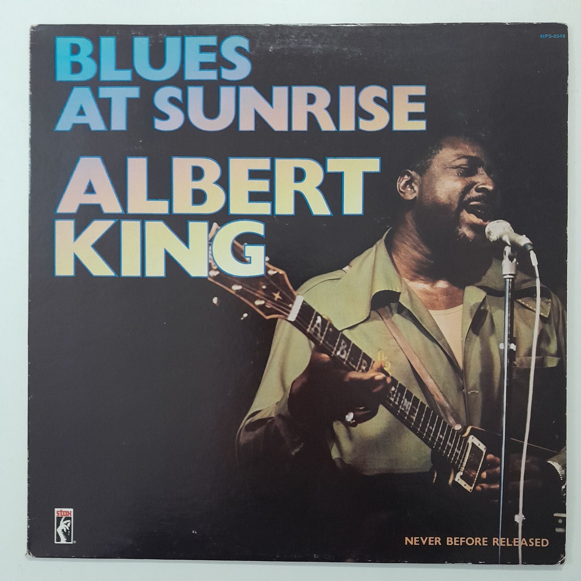 Albert King – Blues At Sunrise