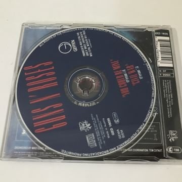Guns N' Roses – You Could Be Mine