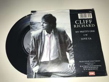 Cliff Richard – My Pretty One