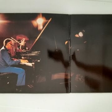 Ray Charles – The Legend Lives...