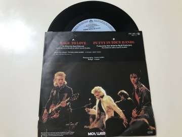 Kim Wilde – Rage To Love