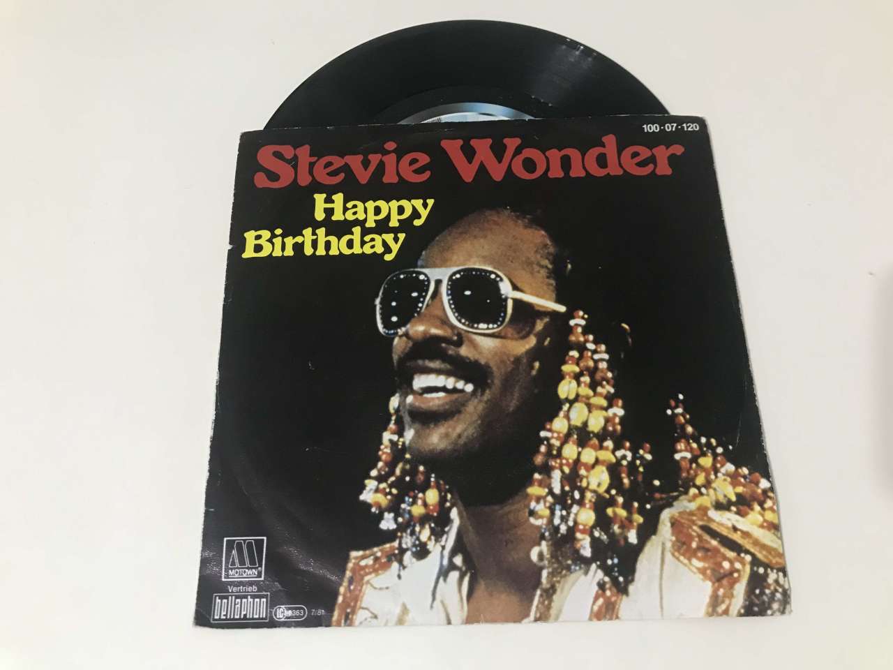 Stevie Wonder – Happy Birthday