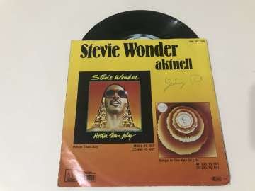 Stevie Wonder – Happy Birthday