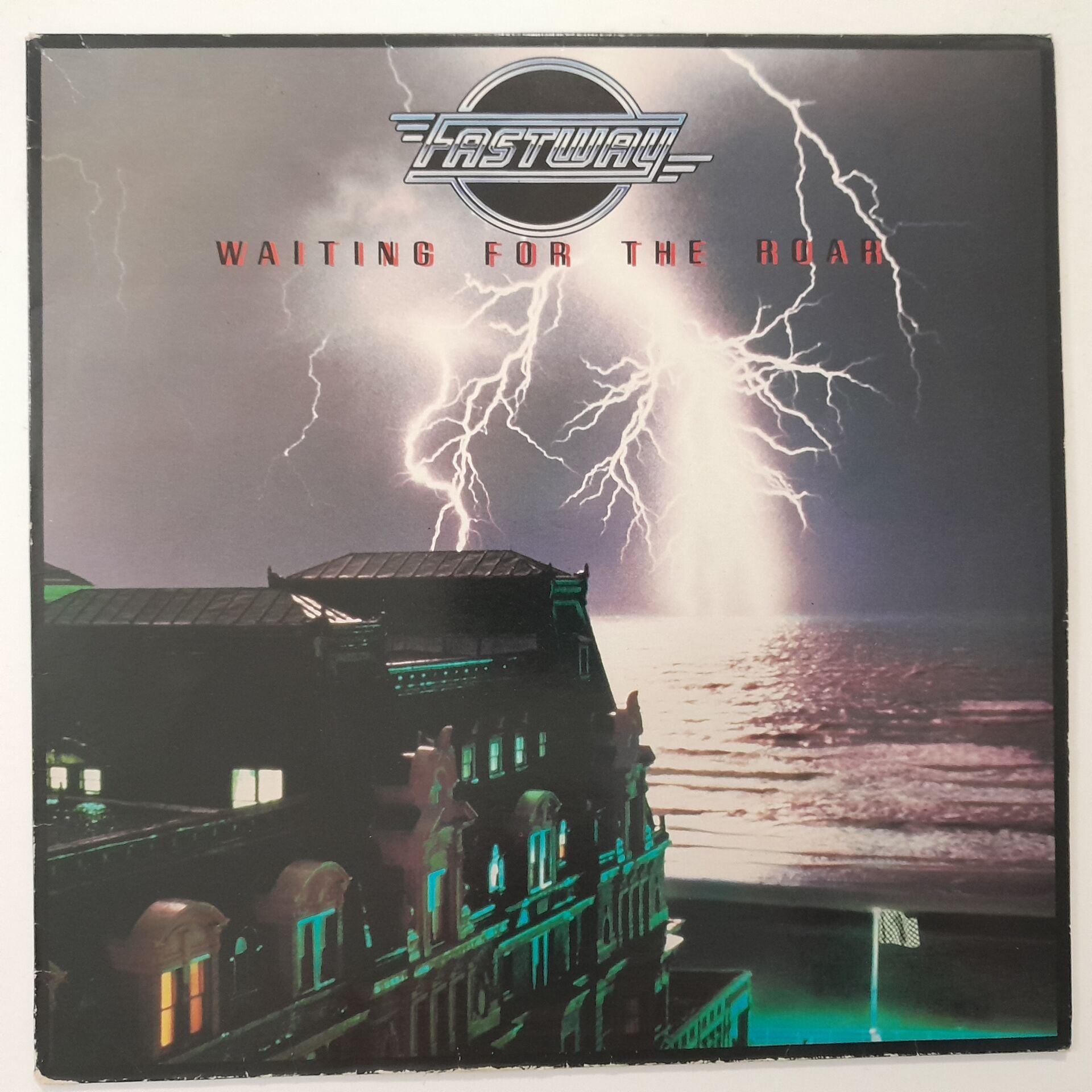 Fastway – Waiting For The Roar