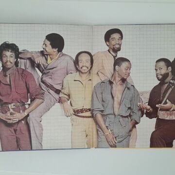 Earth, Wind & Fire ‎– Electric Universe