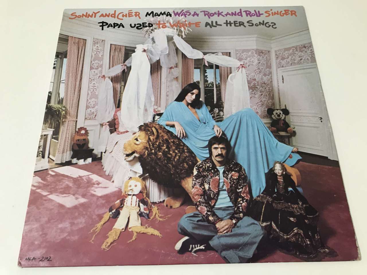 Sonny & Cher – Mama Was A Rock And Roll Singer Papa Used To Write All Her Songs