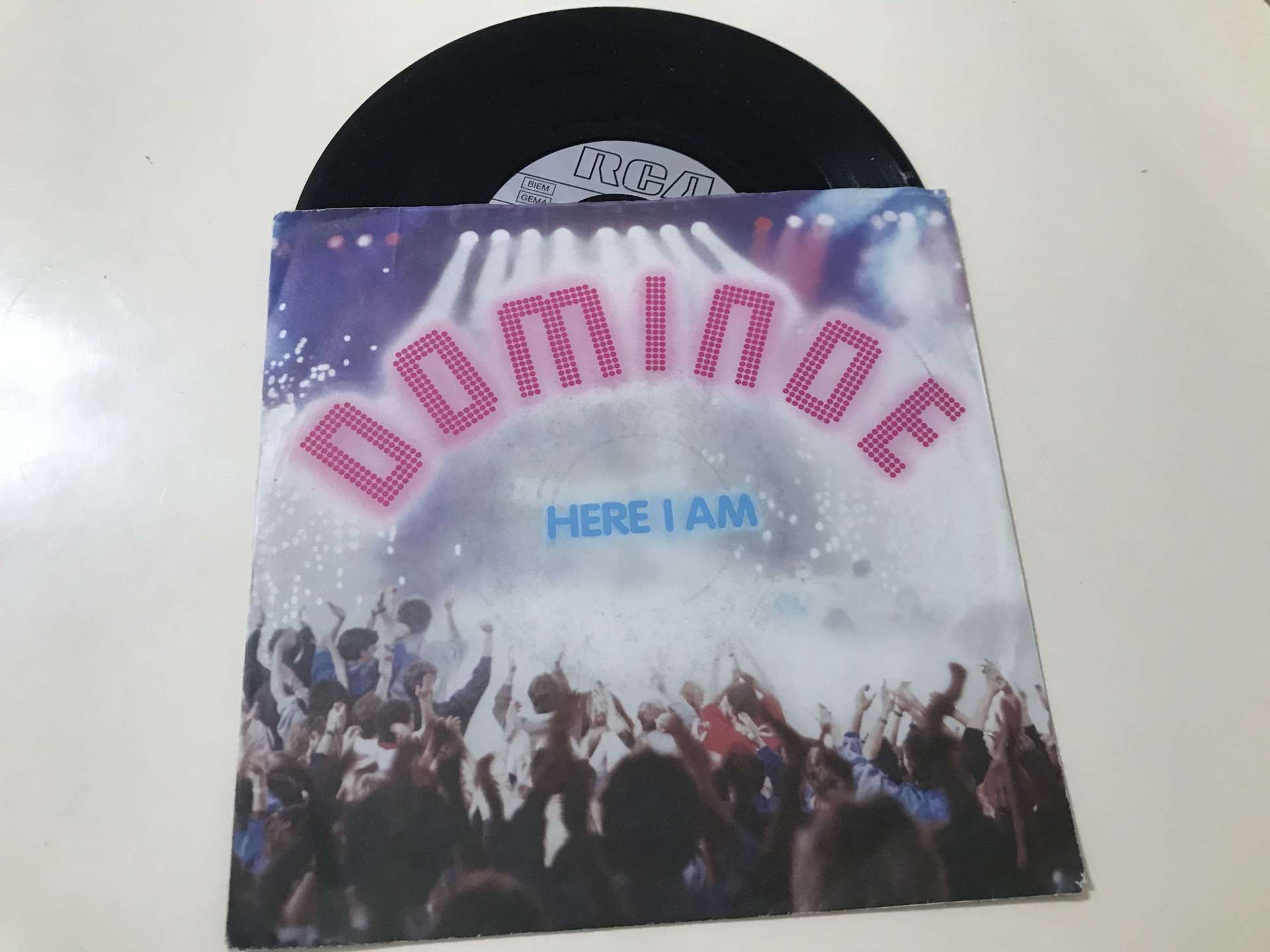 Dominoe – Here I Am