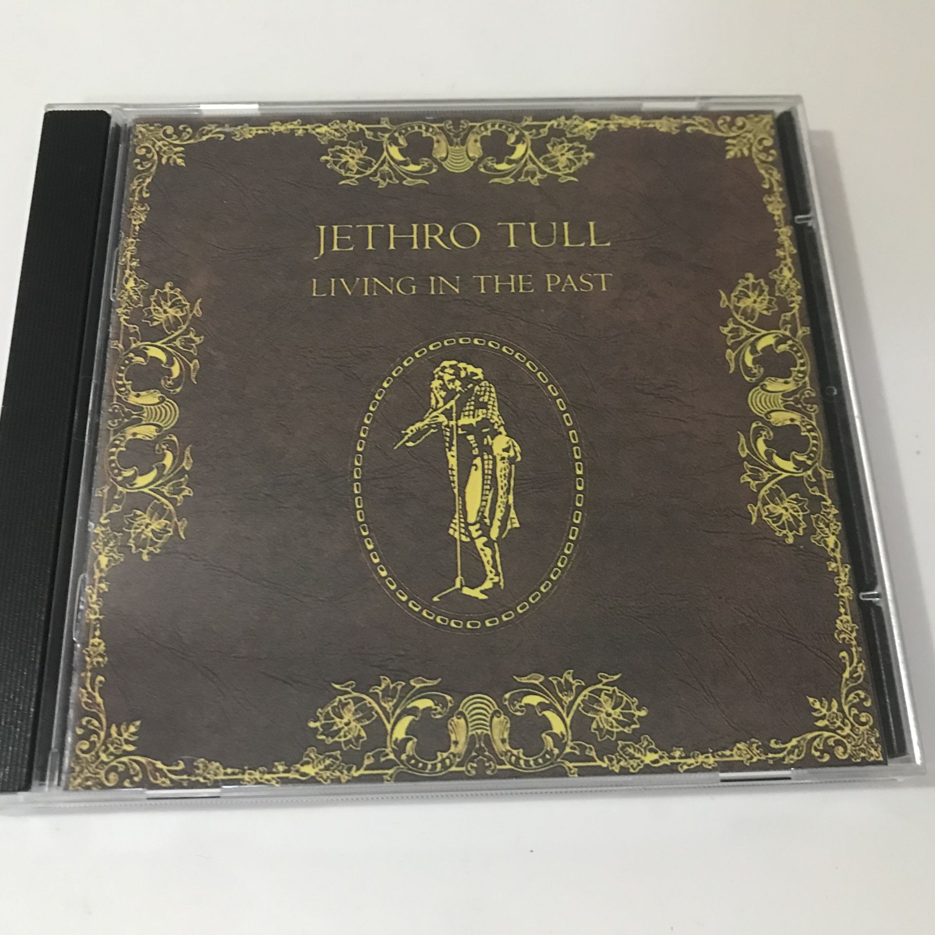 Jethro Tull – Living In The Past