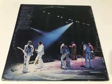 The Isley Brothers ‎– Go For Your Guns