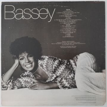 Shirley Bassey – Good, Bad But Beautiful