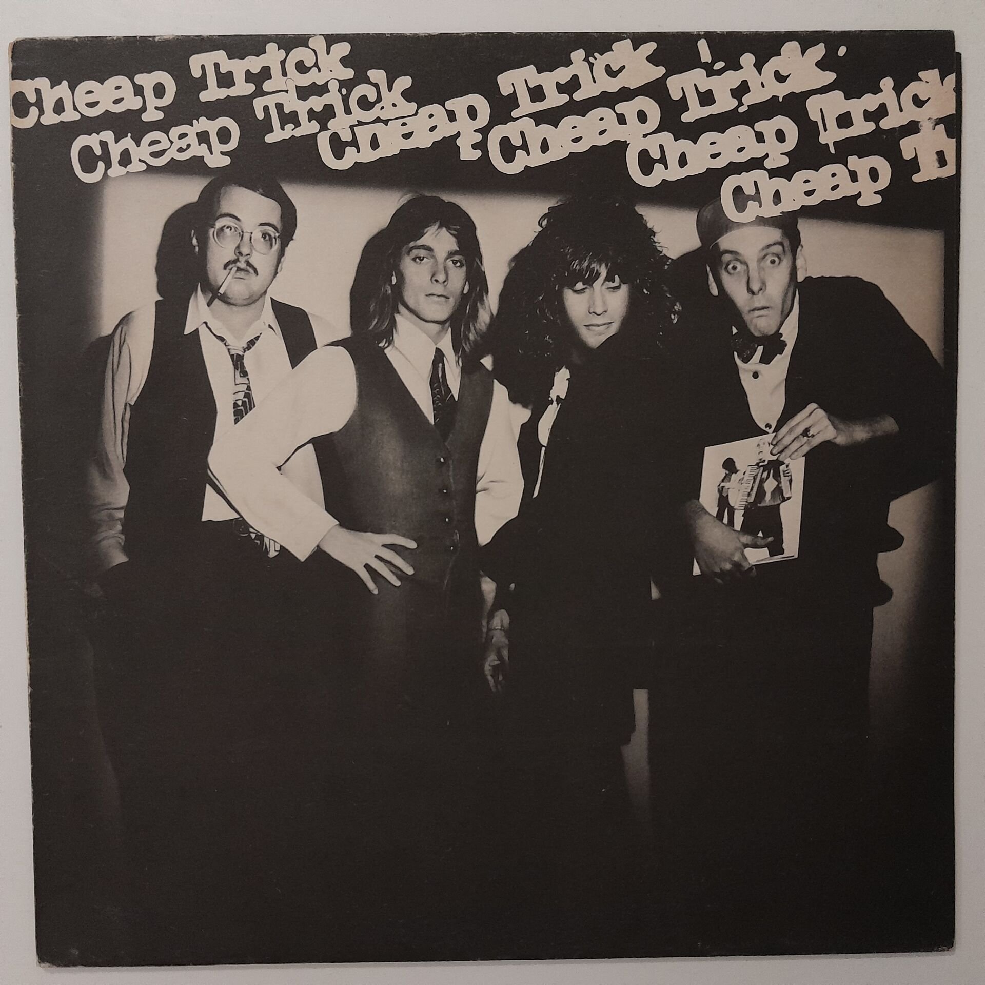 Cheap Trick – Cheap Trick