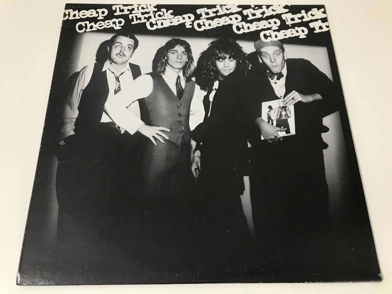 Cheap Trick – Cheap Trick