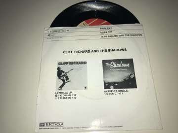 Cliff Richard & The Shadows – Lucky Lips / Living Doll