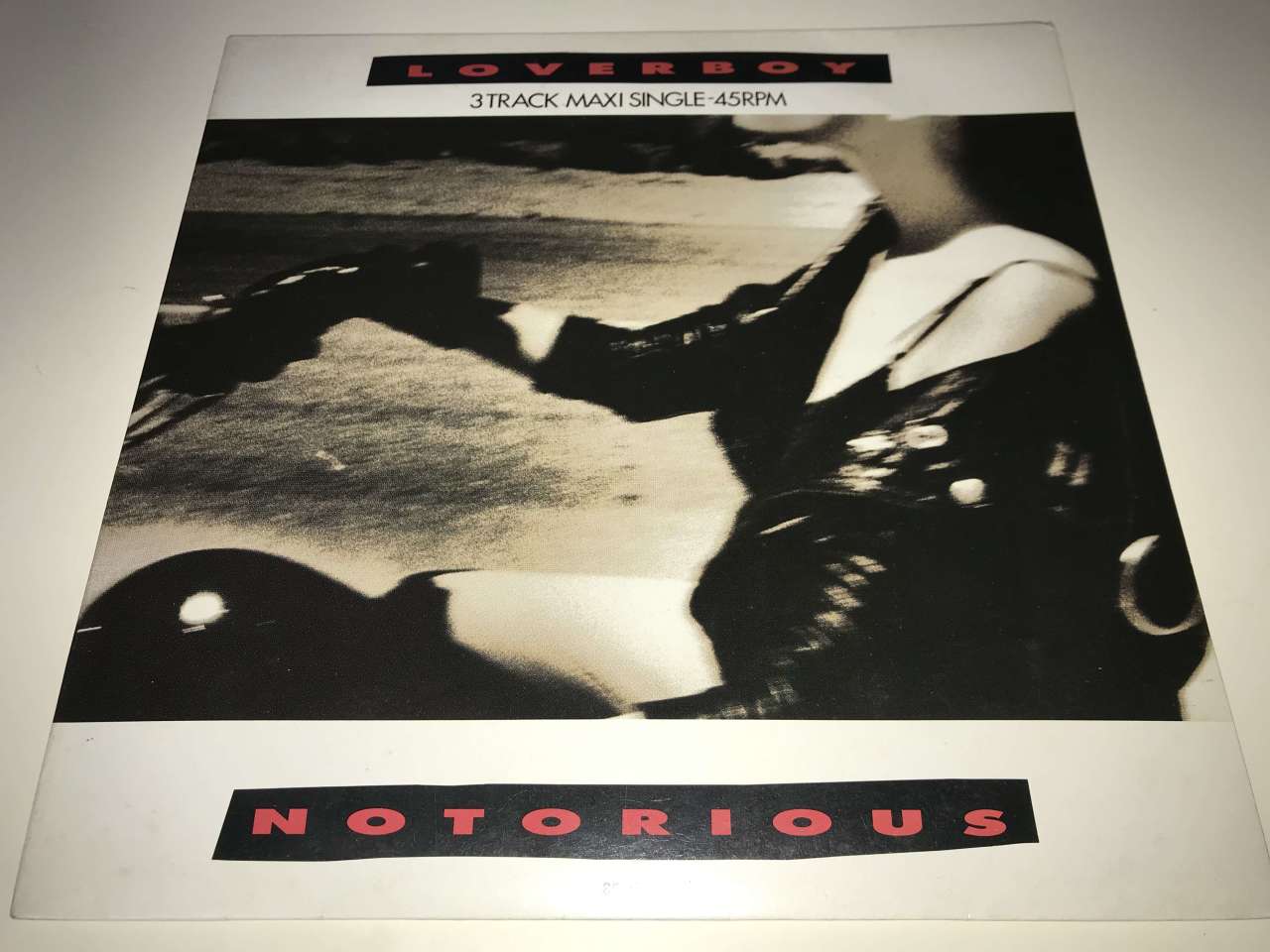 Loverboy – Notorious