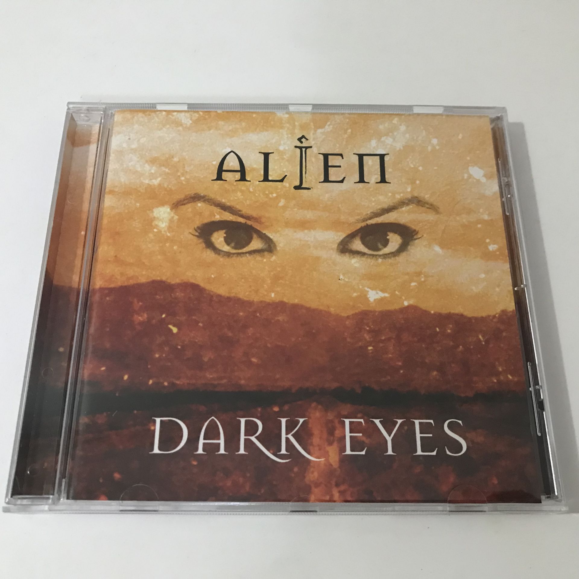 Alien – Dark Eyes