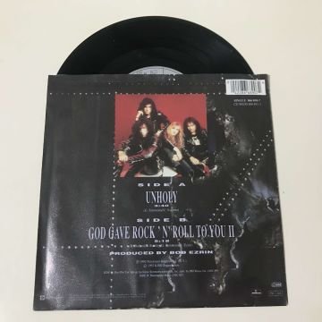 Kiss – Unholy