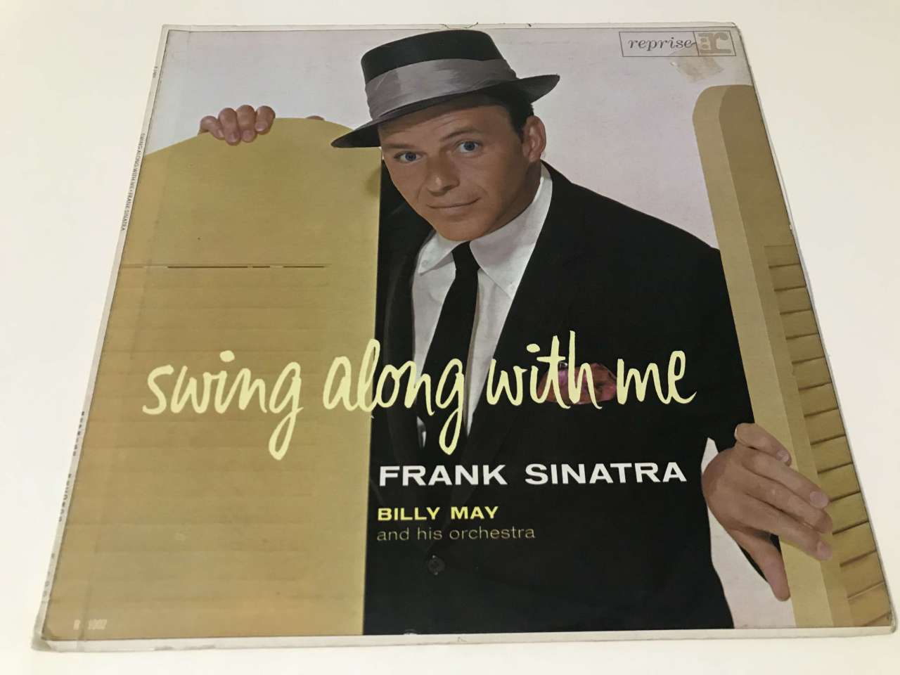 Frank Sinatra – Swing Along With Me