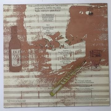 The London Symphony Orchestra Featuring Ian Anderson – The London Symphony Orchestra Plays The Music Of Jethro Tull Featuring Ian Anderson (A Classic Case)