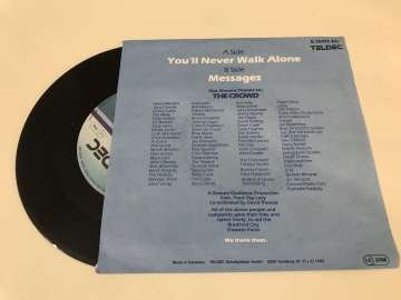 The Crowd – You'll Never Walk Alone