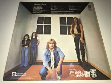 Status Quo ‎– On The Level