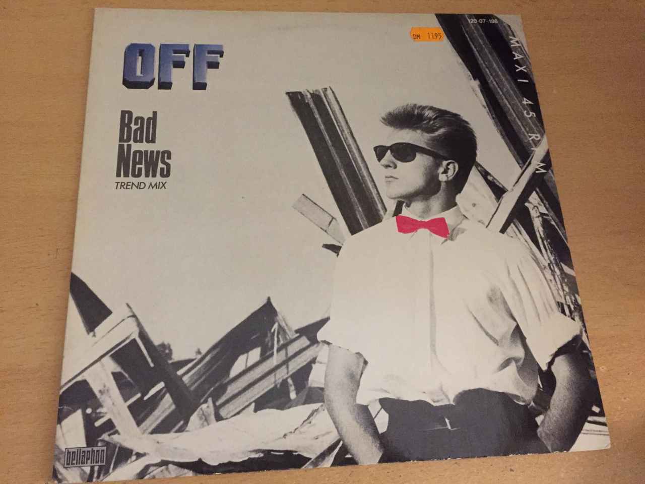 Off ‎– Bad News