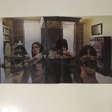 Black Sabbath – Sabbath Bloody Sabbath