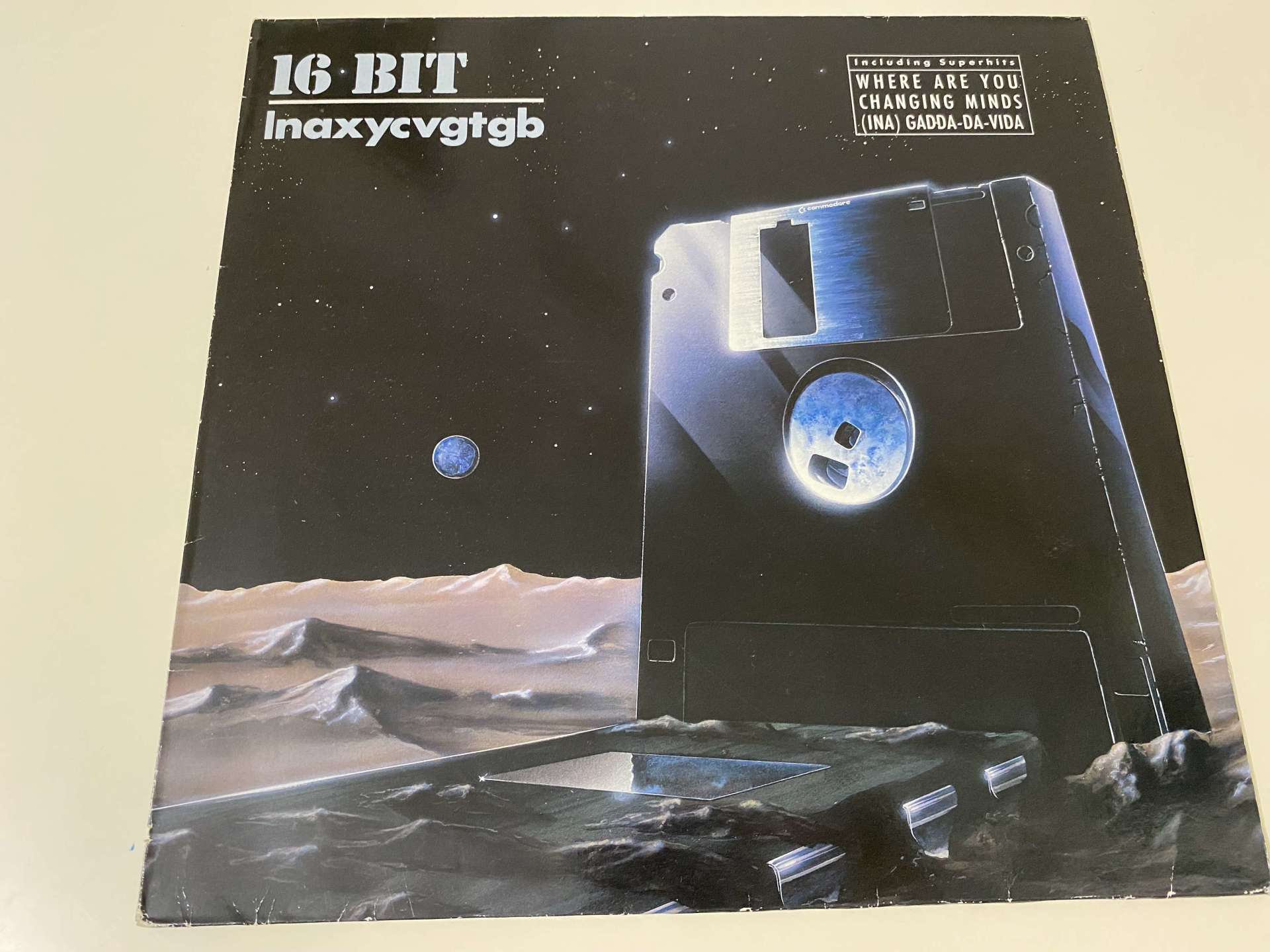 16 Bit – Inaxycvgtgb