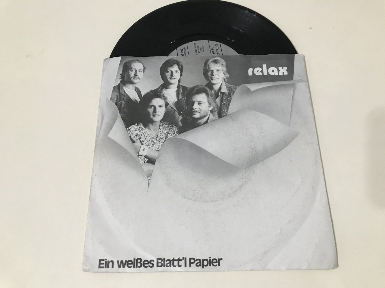 Relax – Ein Weißes Blatt'l Papier
