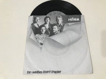 Relax – Ein Weißes Blatt'l Papier