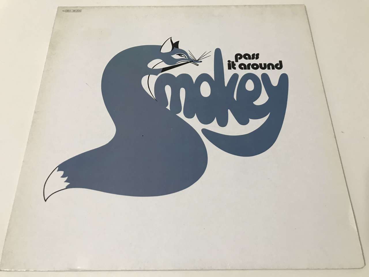 Smokey – Pass It Around