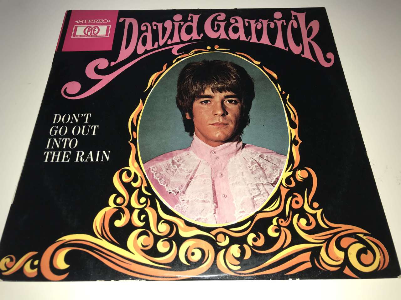 David Garrick – Don´t Go Out Into The Rain