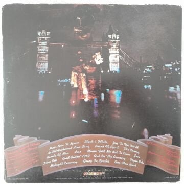 Three Dog Night – Around The World With Three Dog Night