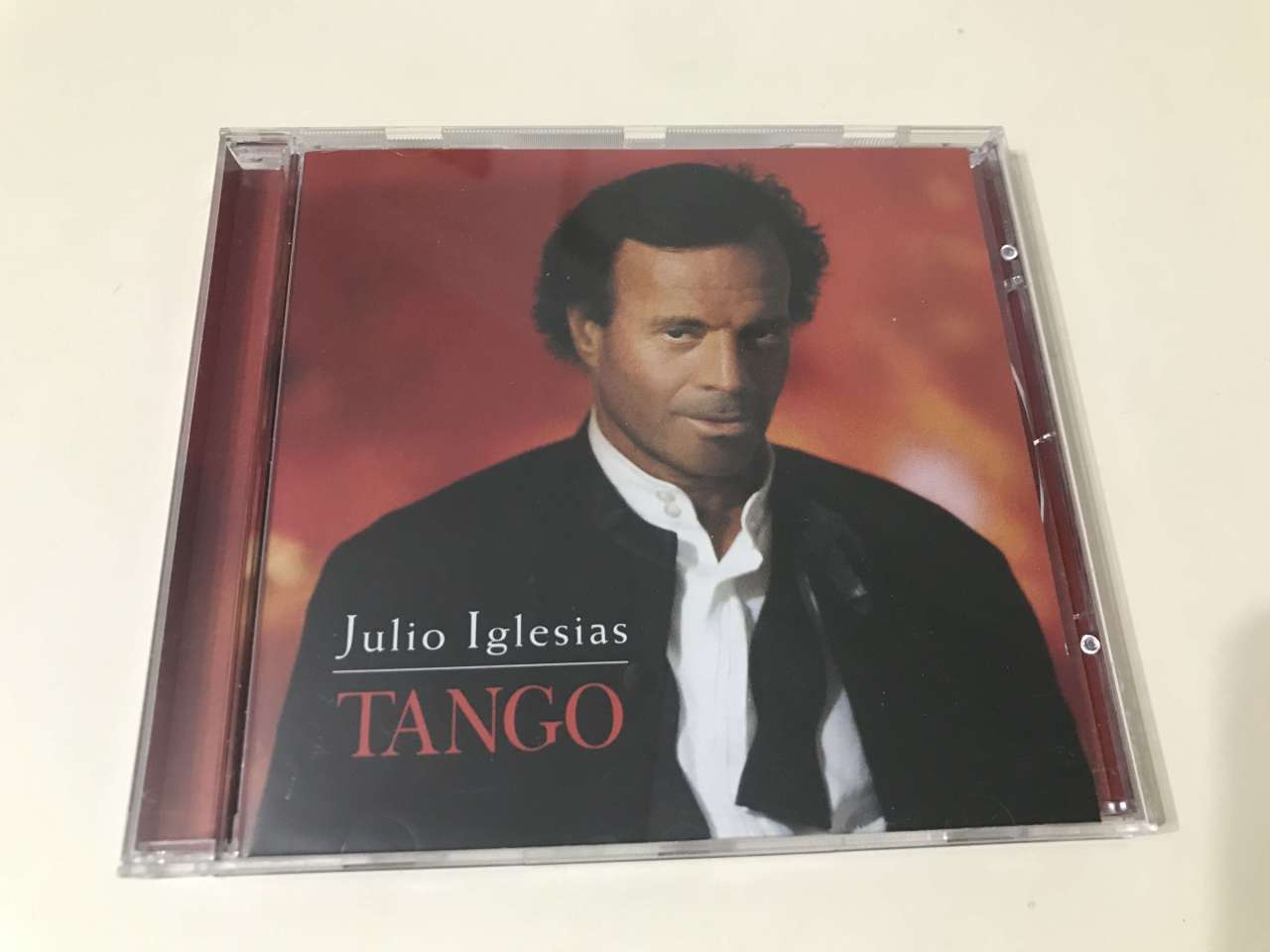 Julio Iglesias – Tango