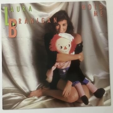 Laura Branigan – Hold Me