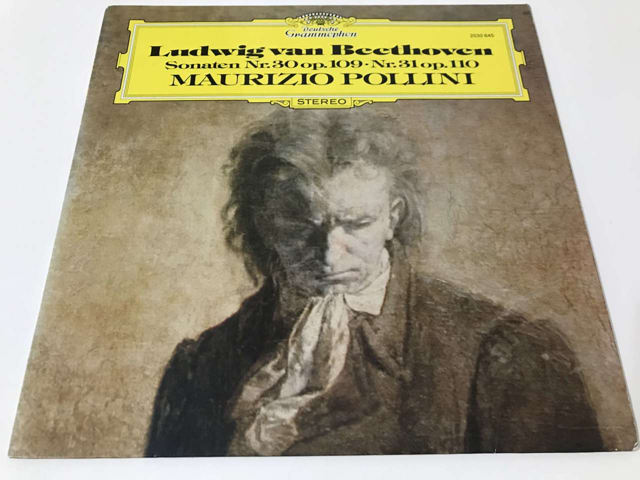 Ludwig Van Beethoven – Maurizio Pollini ‎– Sonaten Nr.30 Op.109 · Nr.31 Op.110