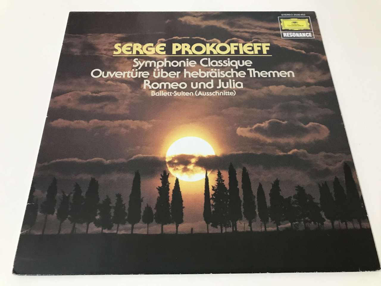 Serge Prokofieff – Symphonie Classique / Ouvertüre Über Hebräische Themen / Romeo Und Julia (Ballett-Suiten (Ausschnitte))
