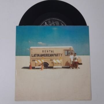 Pet Shop Boys – Domino Dancing