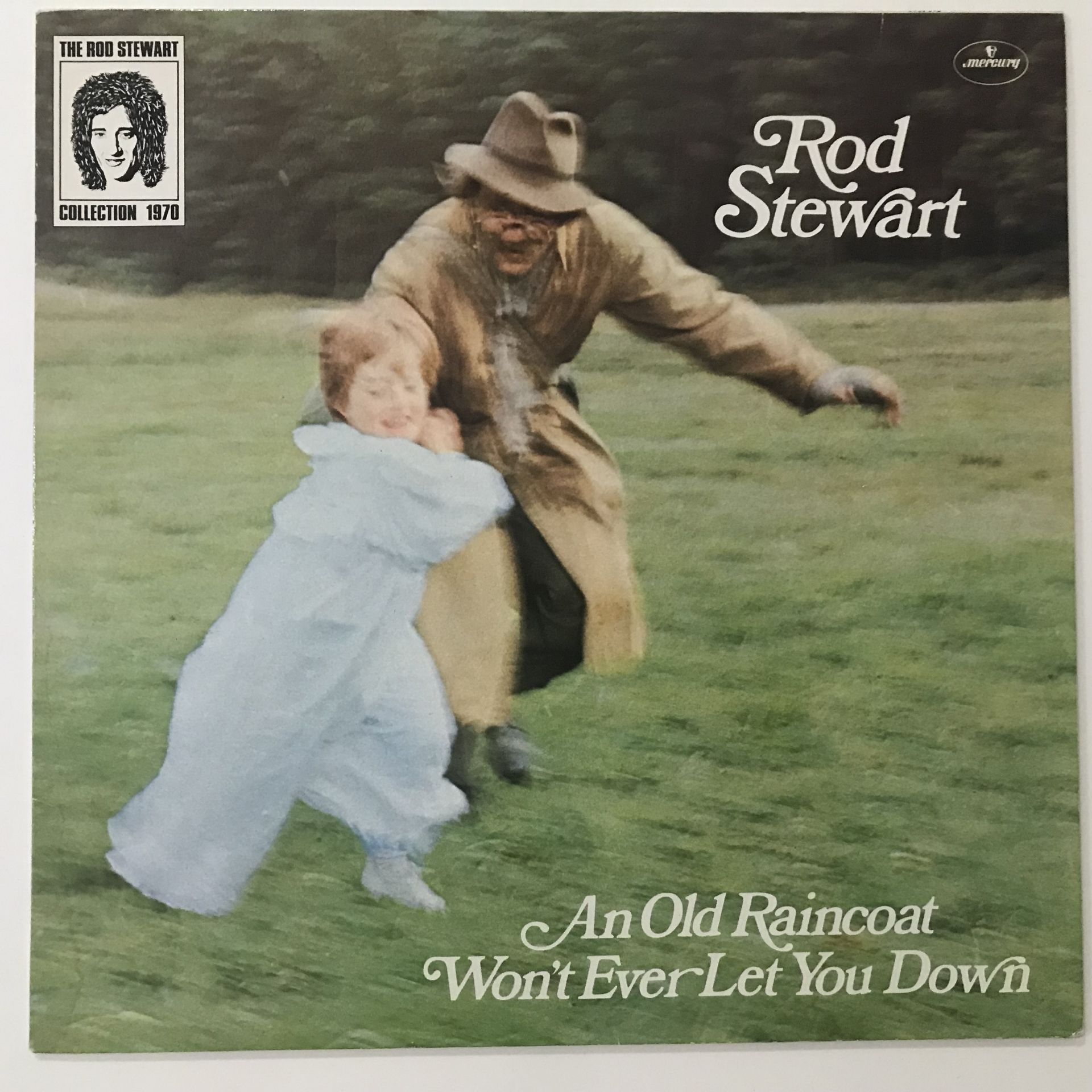 Rod Stewart – An Old Raincoat Won't Ever Let You Down
