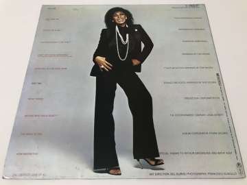 Shirley Bassey – The Magic Is You