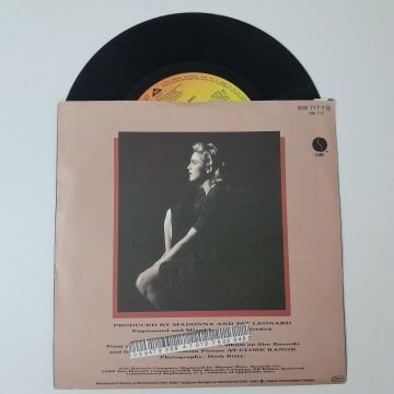 Madonna – Live To Tell