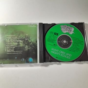 Eloy – Silent Cries And Mighty Echoes