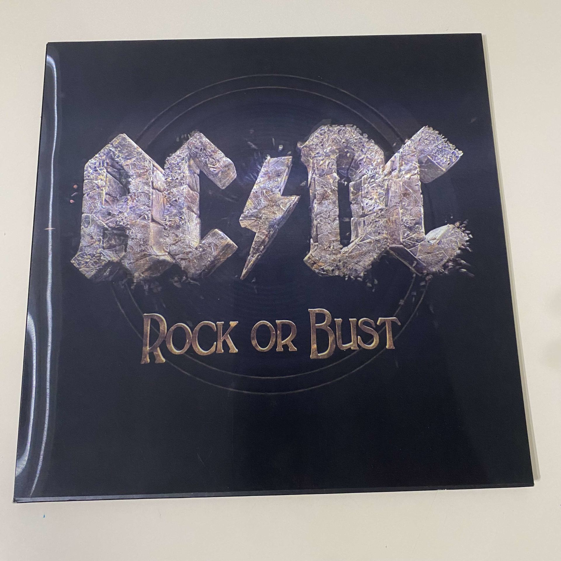 AC/DC – Rock Or Bust (3 Boyutlu Kapak LP + CD + Kitapçıklı) 180 gr